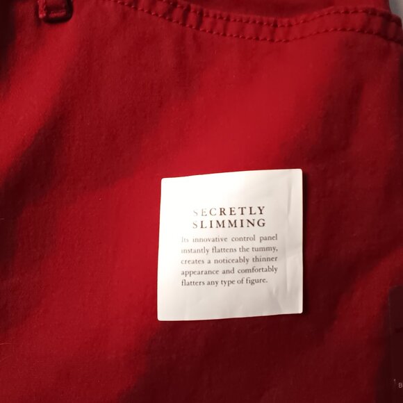 NWT Croft & Barrow Capri Pants High Rise Straight Leg Below the Knee Red Color - Picture 5 of 11